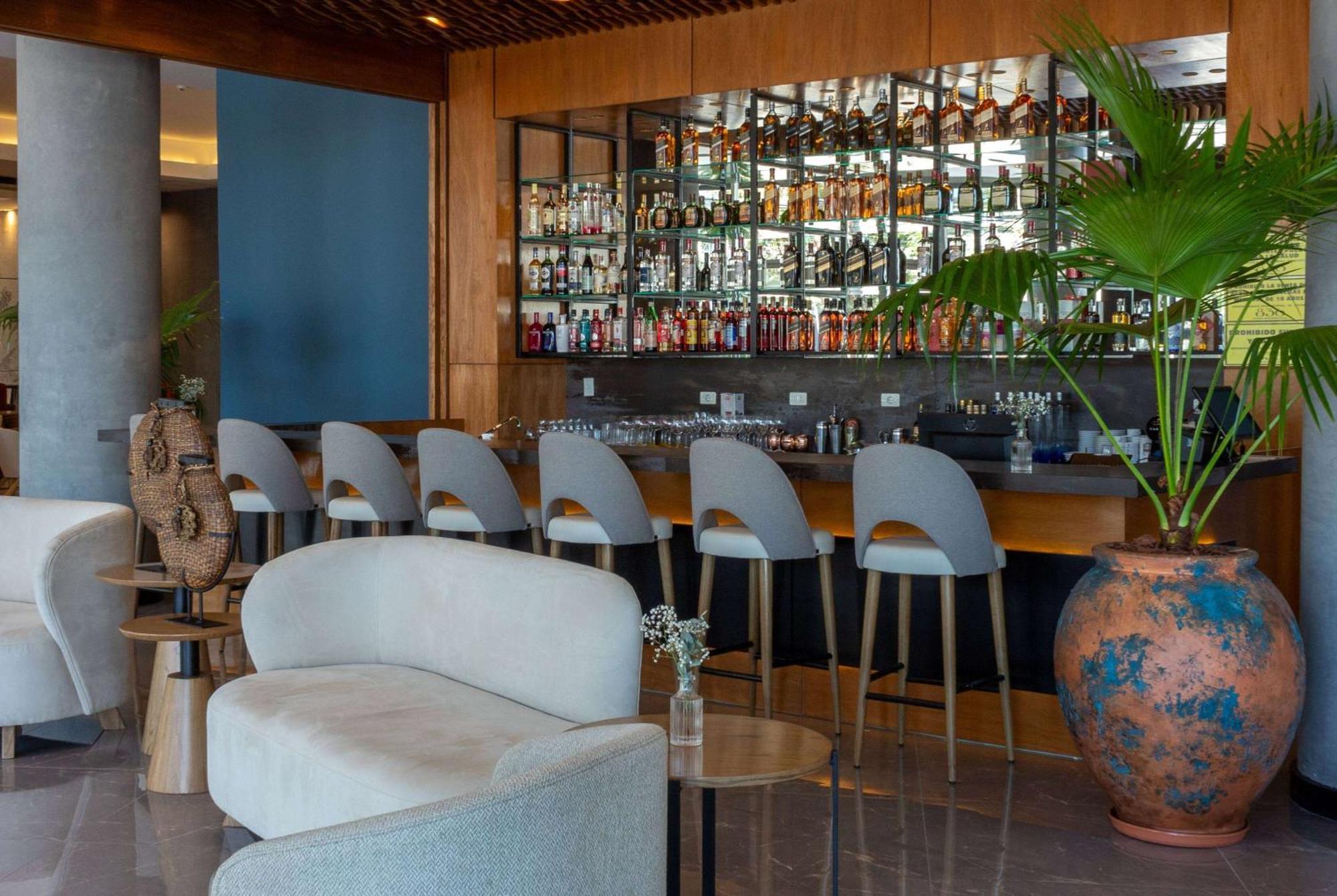 מלון Tryp By Wyndham אסונסיון מראה חיצוני תמונה